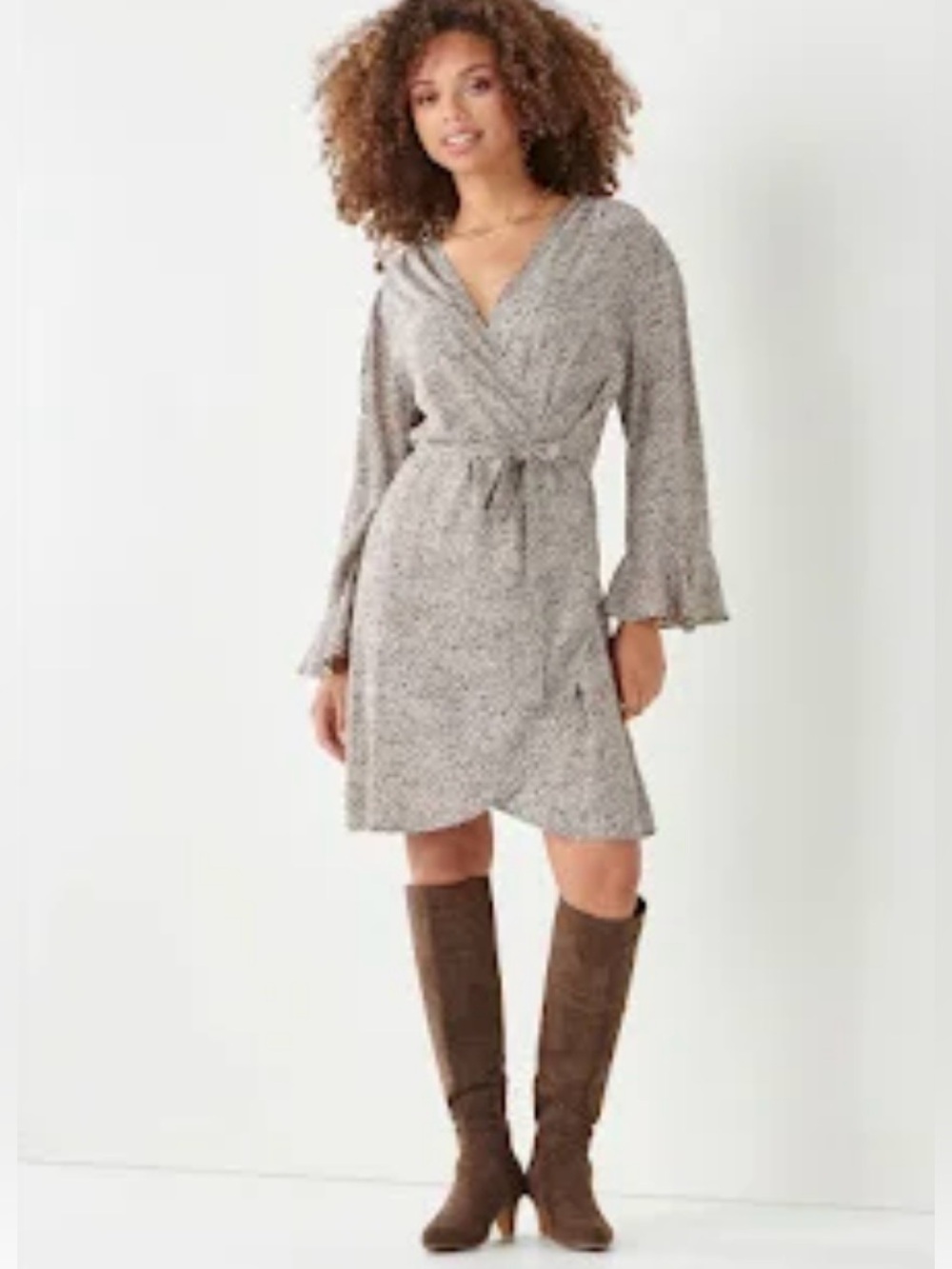 Charlie Paige Bell-sleeve Cheetah Flirt Wrap-Size Large-NWT
